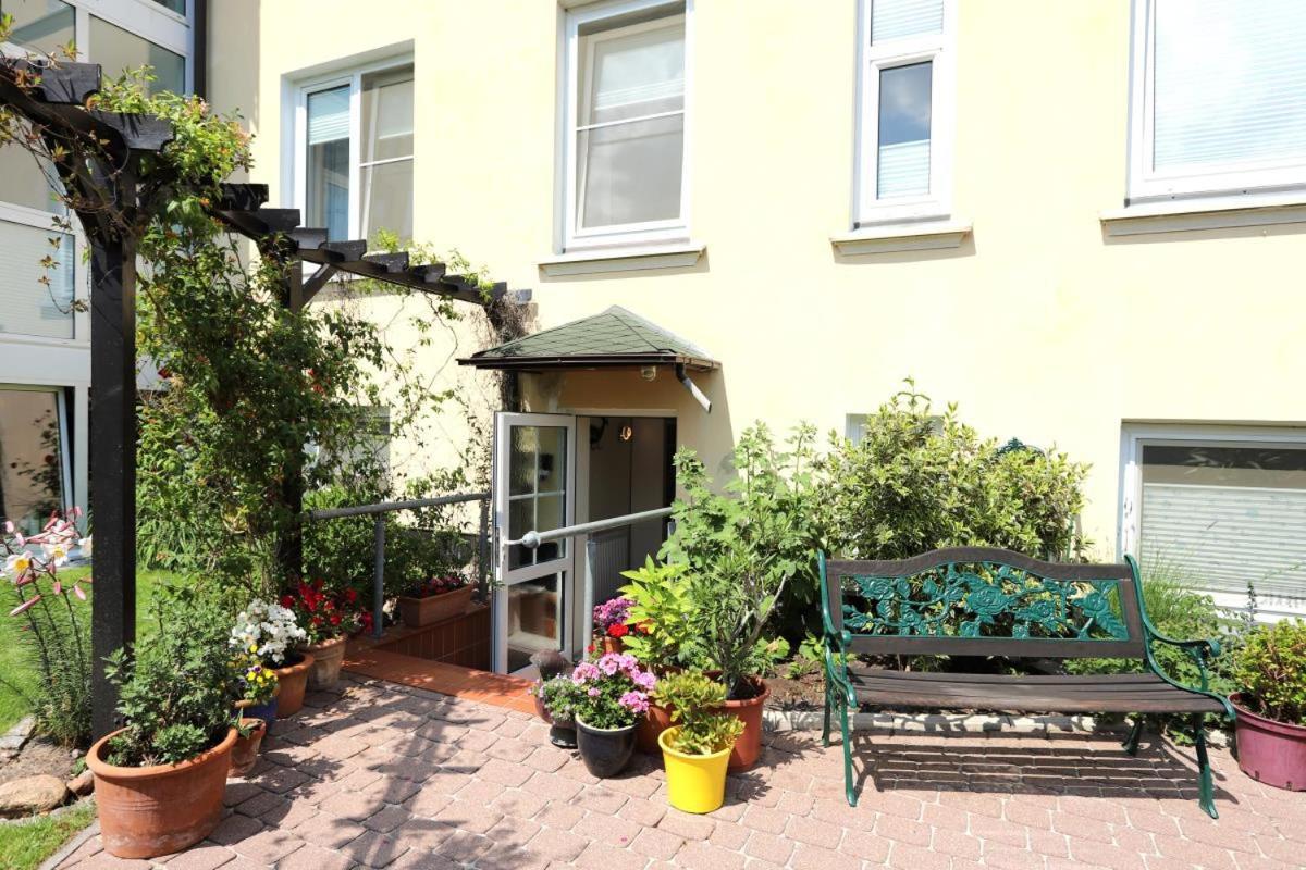 Appartement & Ferienwohnungen Thiess Rostock Exterior photo